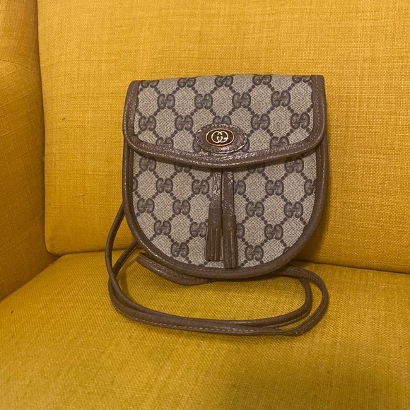 Gucci Handbags - RARE VINTAGE GUCCI MONOGRAM CROSSBODY BAG